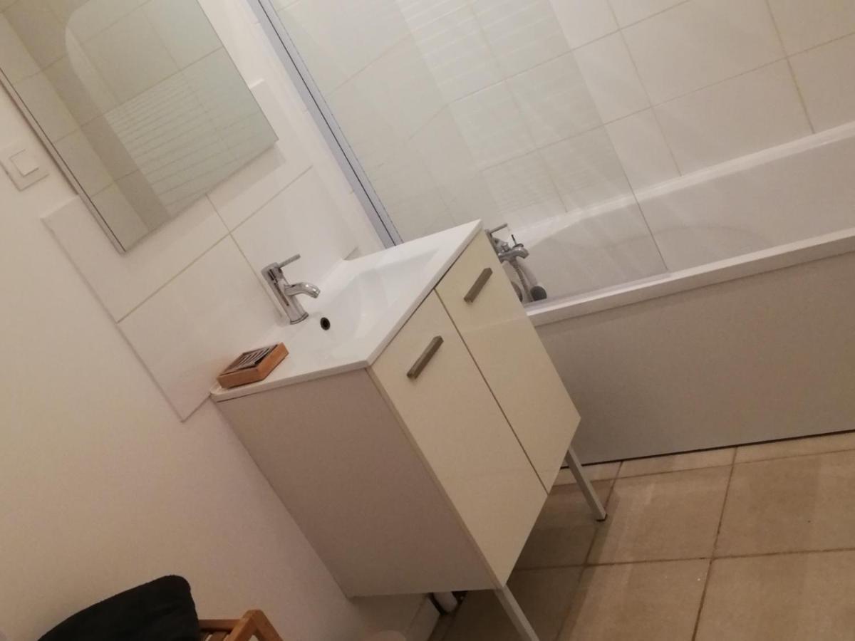 Logement Entier Au Calme Villers-Outreaux 외부 사진